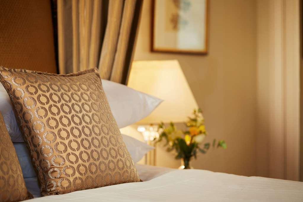Macdonald Kilhey Court Hotel Wigan Habitación foto